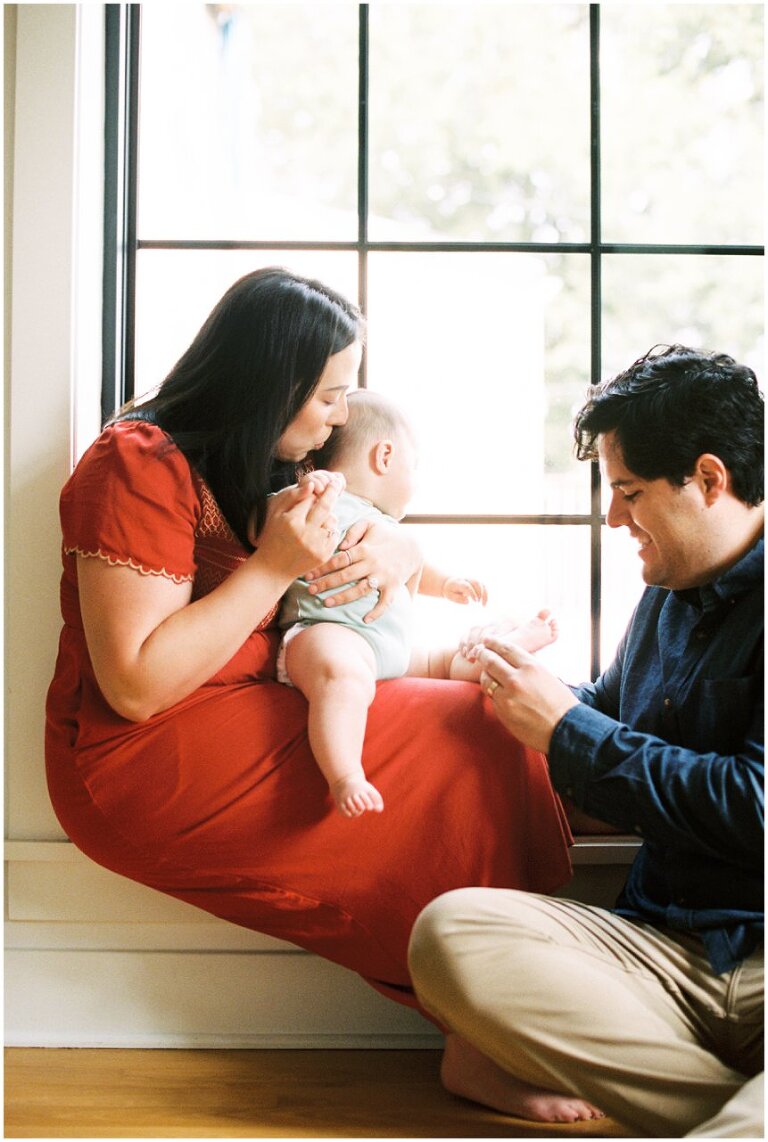 West Town, Chicago family in home photography session