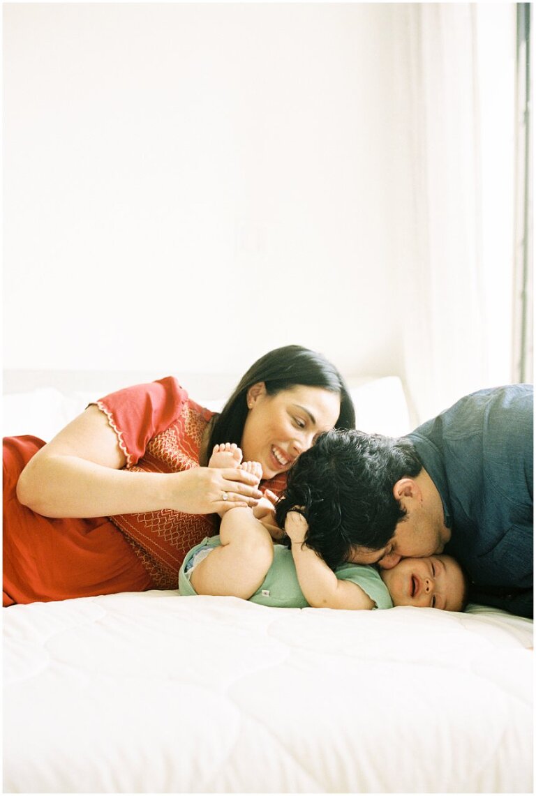 West Town, Chicago family in home photography session