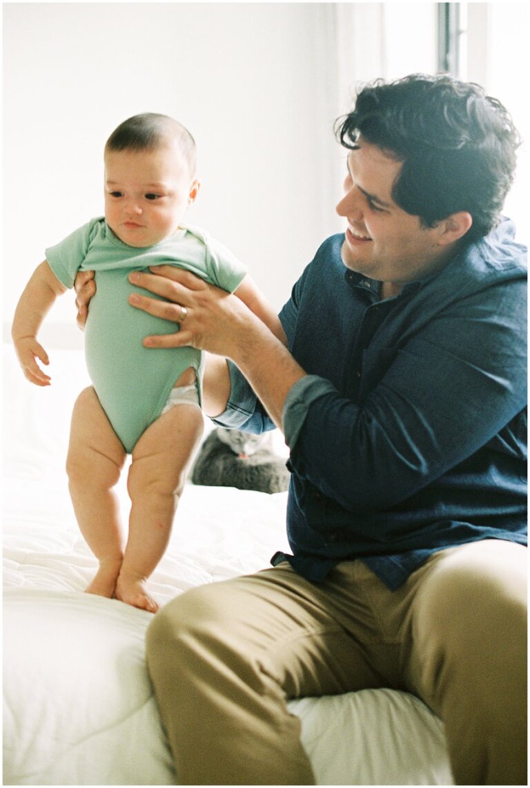 West Town, Chicago family in home photography session