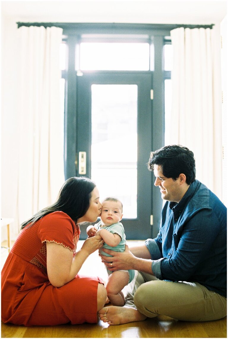 West Town, Chicago family in home photography session