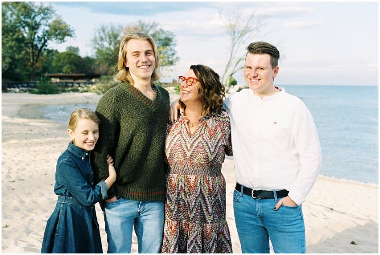Evanston Beach, Chicago family lifestyle photography session