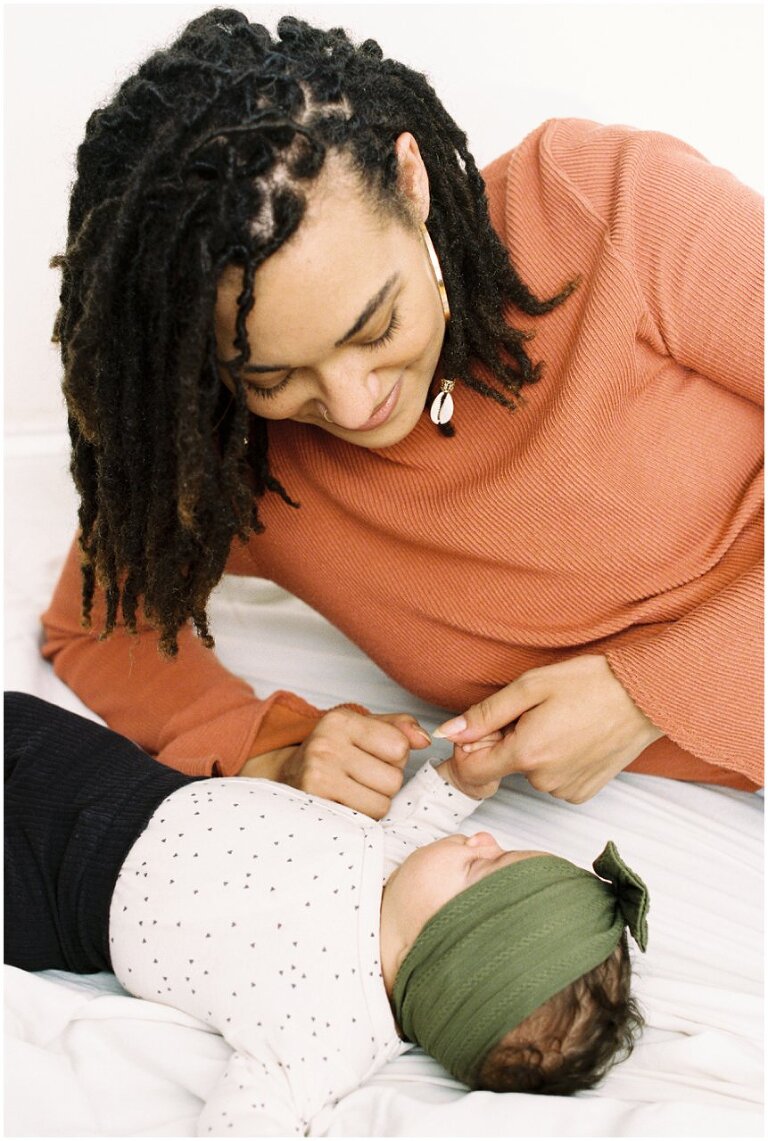 Logan Square, Chicago family in home photography session
