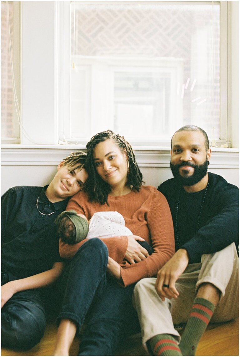 Logan Square, Chicago family in home photography session